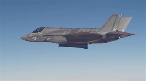 Watch Watch The F 35 Fighter Jet Make Its First Public Flight Wired