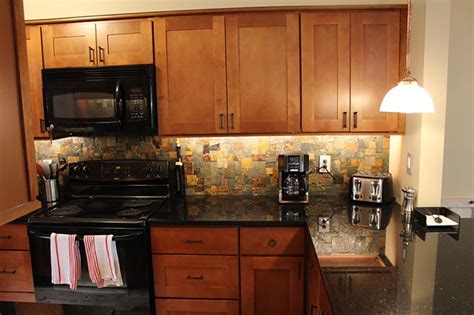 Four less cabinets is a wholesale kitchen cabinet online distributor. Buy Newport RTA (Ready to Assemble) Kitchen Cabinets Online