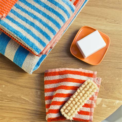 Find great deals on orange beach towels at kohl's today! Marimekko Ujo Orange/Beige Hand Towel - Marimekko Nimikko ...