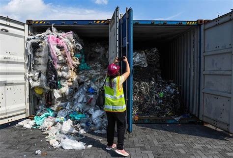 Kirim Balik Ke As Lihat Deretan Foto Kontainer Sampah Yang Ditolak