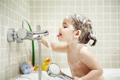 ¿con Qué Frecuencia Hay Que Bañar A Los Niños Mamas And Papas El PaÍs