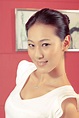 File:Chinese model with a bright smile (6759425553).jpg - Wikimedia Commons