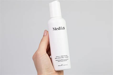 Medik8 Daily Refresh Balancing Toner Nawadniający tonik bez zawartości