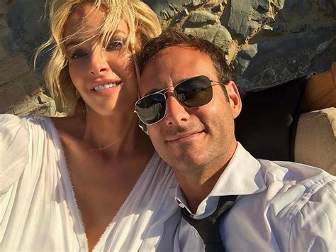 Magdalena mielcarz zdała maturę w xxxvii liceum ogólnokształcącym im. Magda Mielcarz wzięła drugi ślub. Pokazała romantyczny ...