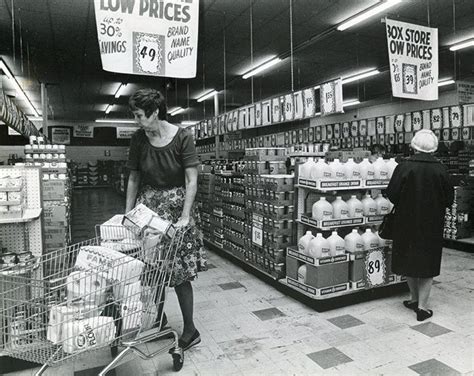 Photos Of Vintage Grocery Stores That Will Leave You Nostalgic Page 4