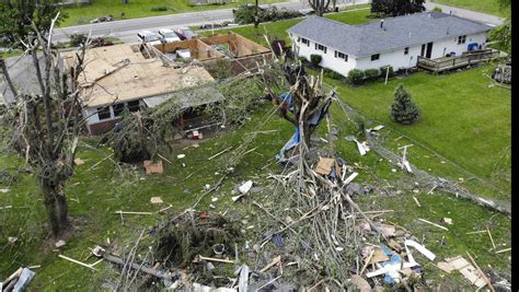 Photos Tornadoes Leave Trail Of Destruction Across Dayton Area