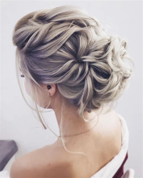 How to do updos for long hair. Gorgeous Feminine Wedding Hairstyles For Long hair