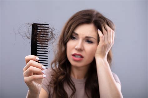 Cómo Evitar La Caída Del Cabello En Las Mujeres Bekia Belleza