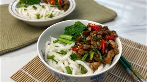 Rice Pin Noodle Lo See Fun With Minced Chicken Mushroom Youtube