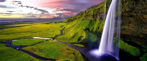 Iceland Travel Guide What To See Do Costs And Ways To Save