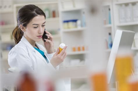 Top 10 Reasons For Getting Enrolled In A Pharmacy Tech Program