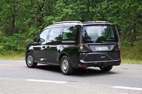 Next-Generation Ford Tourneo Connect Spied, Chassis Mule Features VW ...