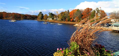 Fall Bridge Kennebunkport Maine Hotel And Lodging Guide