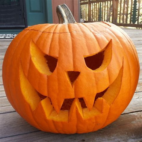 Pumpkin Carving Tips Carve A Pumpkin Easily With These Tricks