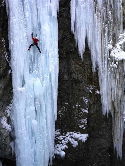 Extreme Rock Climbing And Mountaineering 16 Pics