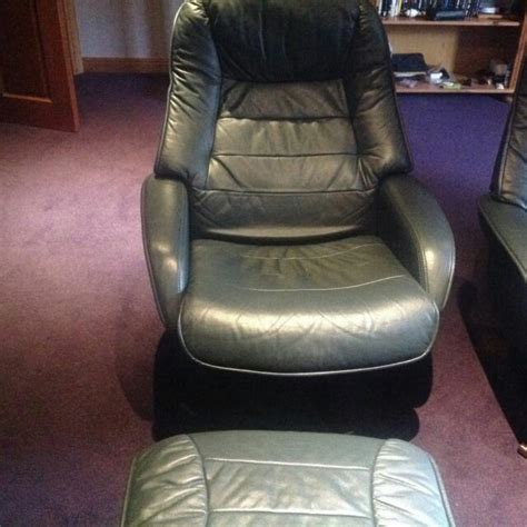 Please do get in touch on 01225 447920, or drop us a line via the website contact page. Retro leather recliner in dark green. | Leather recliner ...