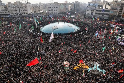 Dozens Die In Stampede At Slain Iranian Generals Funeral