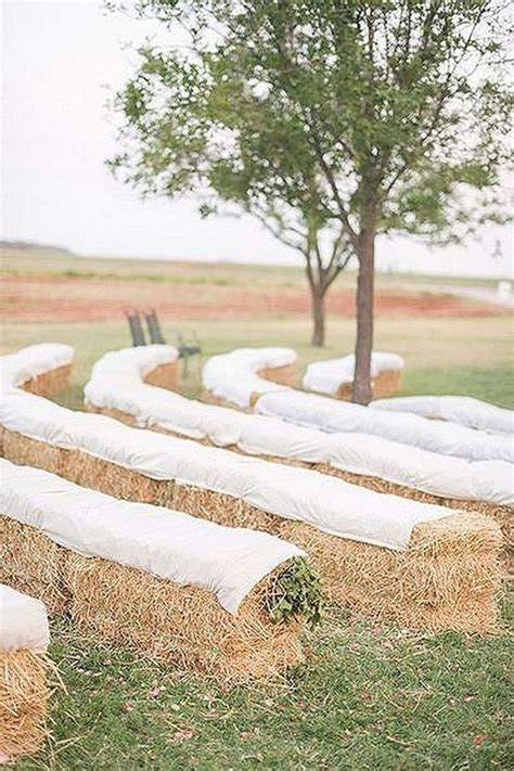 30 Rustic Outdoor Wedding Decorations With Hay Bales Wedding Ceremony