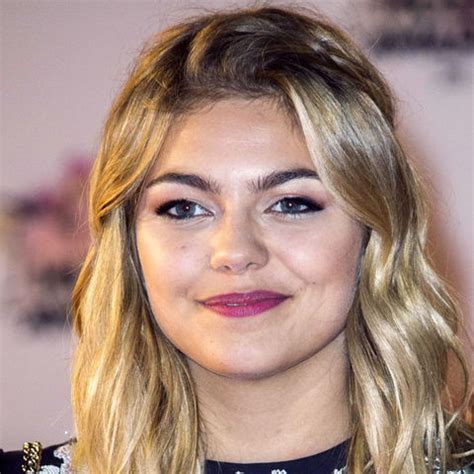 Lt → fransızca, i̇ngilizce → louane (44 şarkı 286 defa 33 dile çevrildi). Download 3D print files Louane, singer ・ Cults