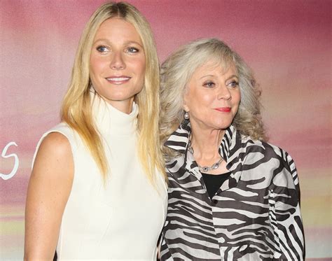Gwyneth Paltrow Has Her Mom On Her Side At Least Metro Us