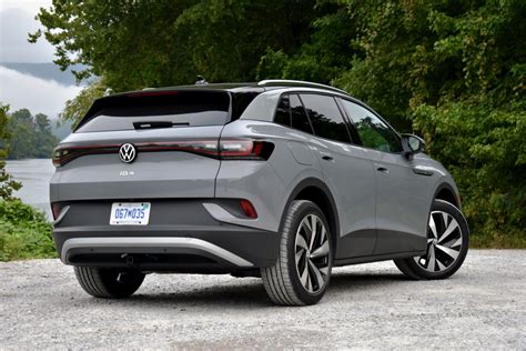 2021 Volkswagen Id4 Awd First Drive Review Missing Link Digital Trends