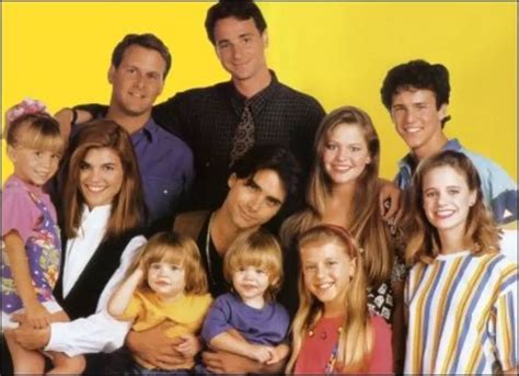 ‘full House Cast Reunites For 25th Anniversary Photos