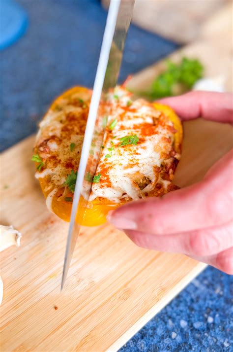 Spanish Stuffed Peppers With Garlic Bread And Cheese Easy Recipe