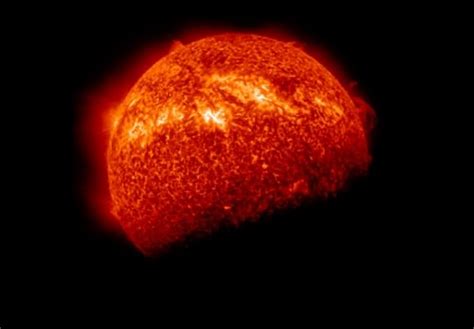 Space And Earth Science Sdos Crazy Looking Sun Due To