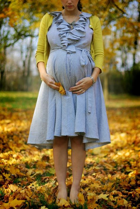 Love This Maternity Dress For The Fall Maternity Sewing Cute