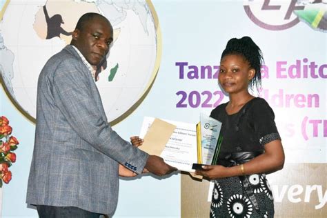 Mwandishi Mviwata Fm Angara Tuzo Za Tef Na Unicef Okuly Blog