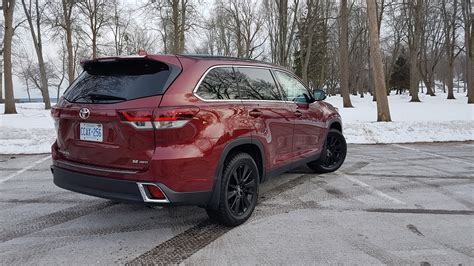 2019 toyota avalon xle preliminary 22 city/32 hwy/26 combined mpg estimates determined by toyota. Review: 2019 Toyota Highlander XLE V6 AWD - WHEELS.ca