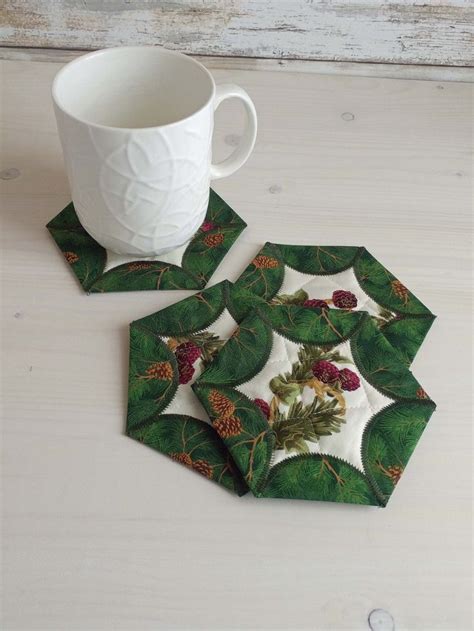 Quilted Christmas Coaster Set Set Of Four Holiday Coasters Etsy