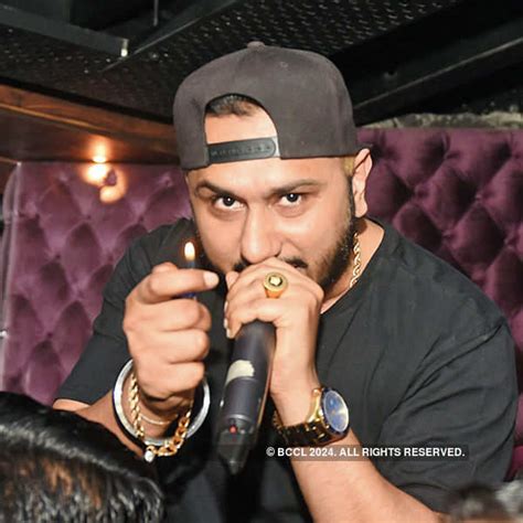 Guests During A Live Performance By Yo Yo Honey Singh At Hotmess Kitchen And Bar At Connaught