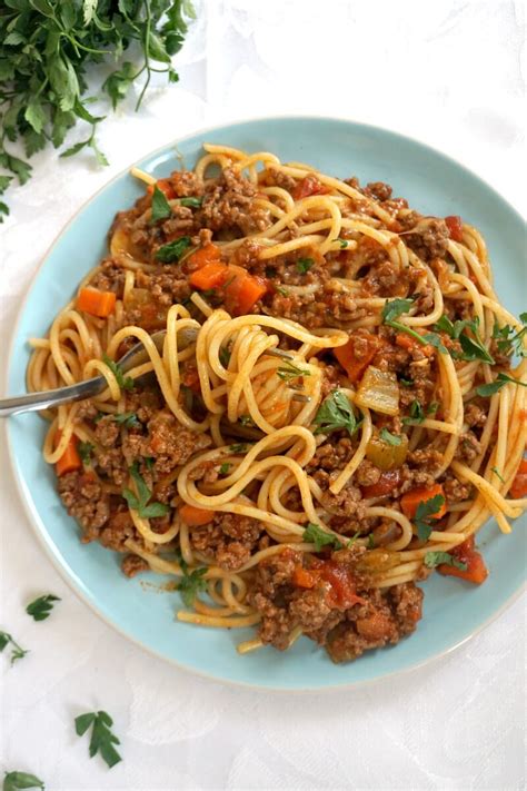 Deliciously Easy Spaghetti Bolognese Recipe - My Gorgeous Recipes