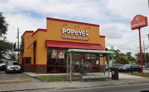 White Woman Body Slammed Outside Of A Tennessee Popeyes After Calling