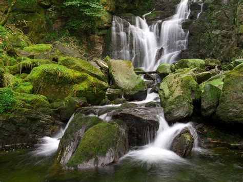 20 Of The Worlds Most Beautiful Waterfalls With Photos