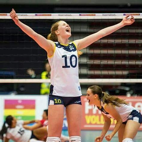 Star swedish opposite isabelle haak talks to volleyball commentator dave rogerson a number of topics, including playing with setter maja ognjenovic, being an elite player from a young age, and being the face of swedish volleyball. Pin en Swedish/European volleyball
