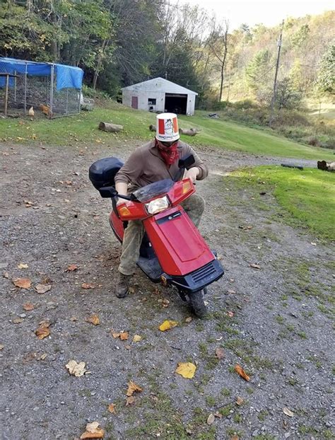 The elusive kfc squid found on my local listing : r/CalamariRaceTeam