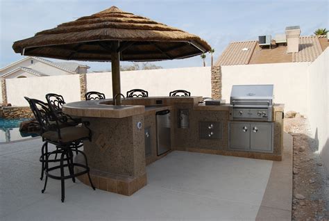 Features stainless steel gas grill. Outdoor Kitchens - Las Vegas Outdoor Kitchen