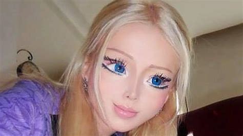 Real Life Barbie Valeria Lukyanova Reveals No Make Up Selfie