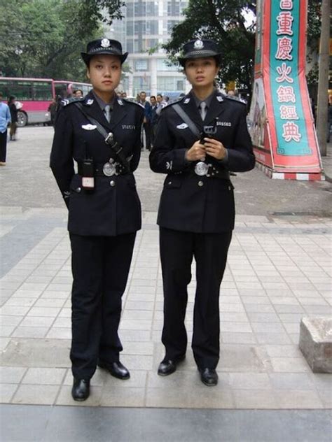 Cutest Female Police Officers Inthe World ~ Oldshotsworld