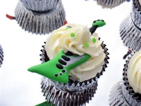 Perfect touch to musical themed events. Edible Decorations and Ideas for Music Themed Party, Table ...