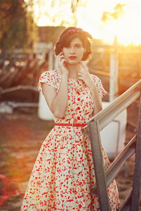 Picture Of Chic Retro Outfit Ideas That Every Girl Will Like 24