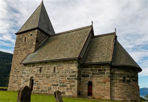 Hove Stone Church In Vik The Hove Steinkirke Stone Church Flickr