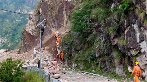India Landslide At Least 15 Dead After Rocks Hit Highway In Himachal