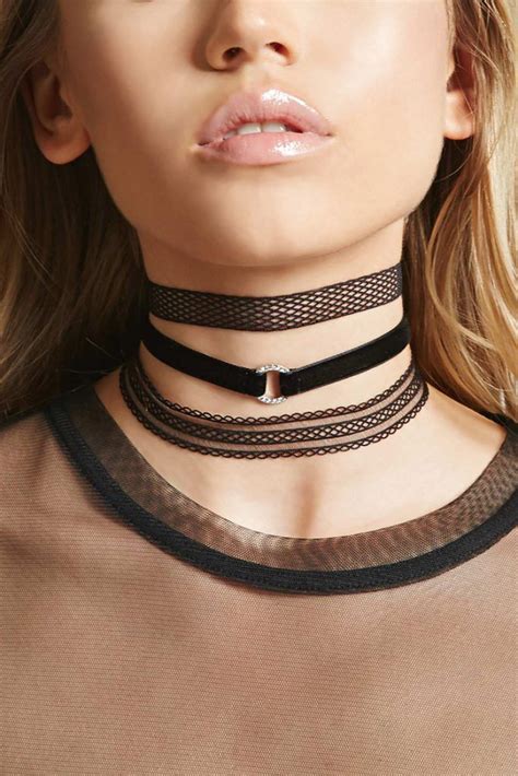 Trends From The S You Can Wear Today Chokers Lace Choker Necklace Choker Necklace