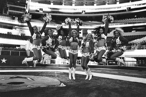 Dcc Dallas Cowboys Cheerleading America Concert Life Vogue Women