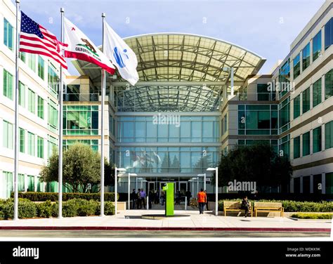 Apple Headquarters Cupertino Flag Hi Res Stock Photography And Images