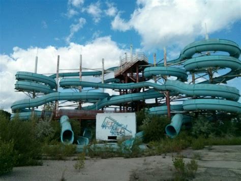 Abandoned Water Park Wet N Wild In Rural Canada Oc 3264x2448
