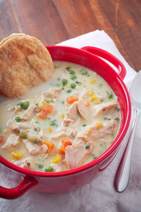 This thick and creamy chicken pot pie soup recipe is loaded with chunks of chicken breast, potatoes, carrots and peas and topped with in a large soup pot or heavy dutch oven, heat butter and olive oil over medium heat until melted and sizzling. Chicken Pot Pie Soup | Recipe | Soup, Pot pie, Chicken pot ...